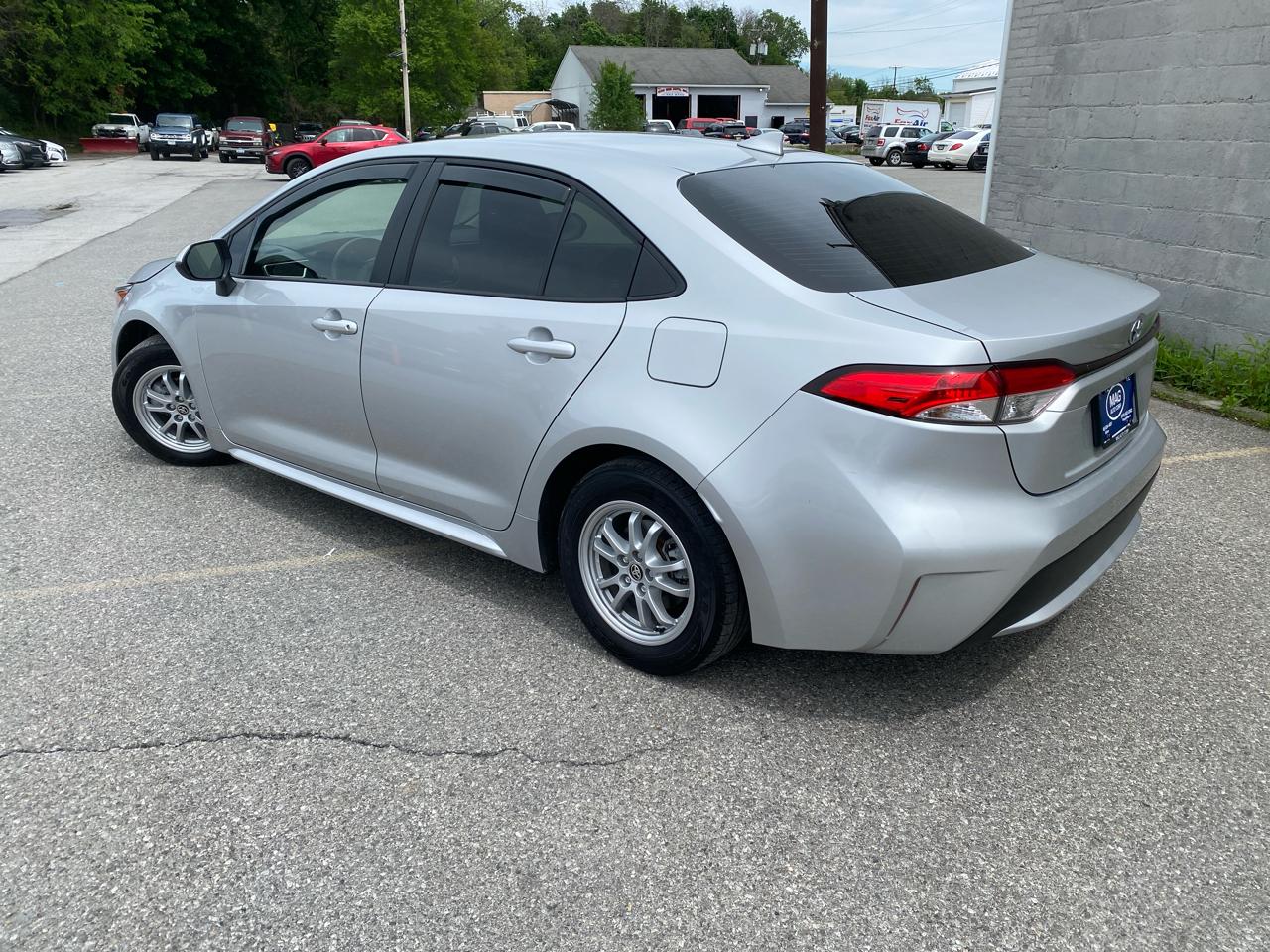 Toyota Corolla LE Hybrid 2022
