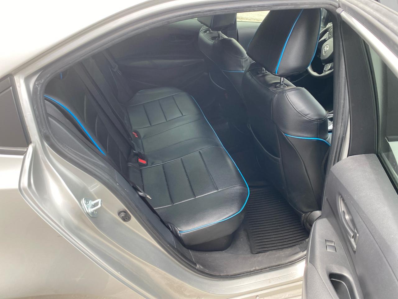Toyota Corolla LE Hybrid 2022