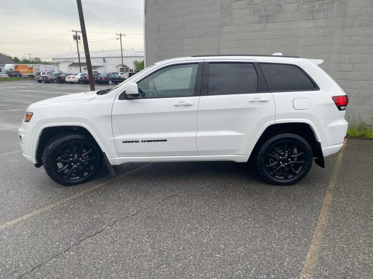 Jeep Grand Cherokee Laredo 4WD 2018