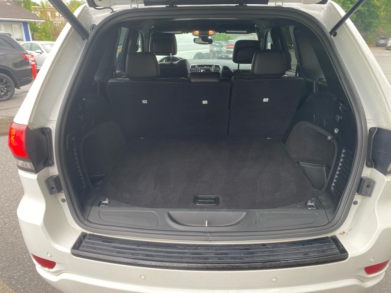 Jeep Grand Cherokee Laredo 4WD 2018