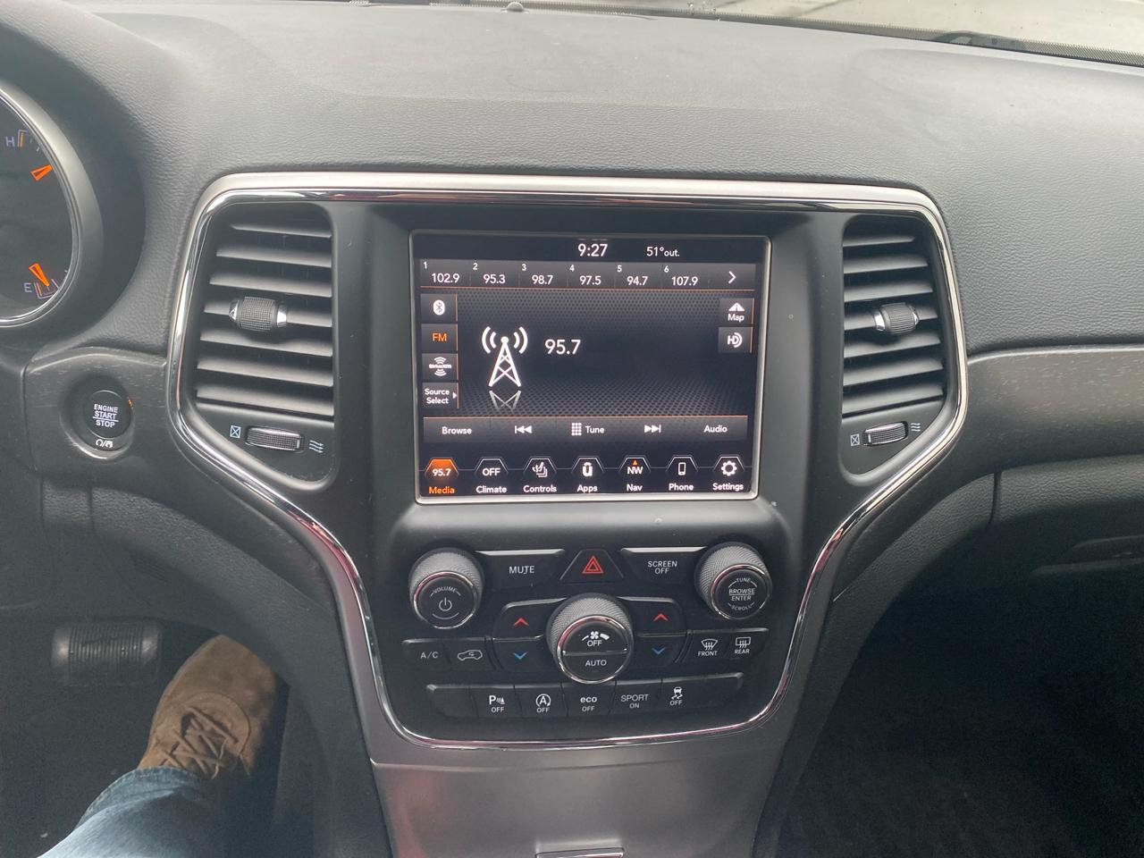 Jeep Grand Cherokee Laredo 4WD 2018