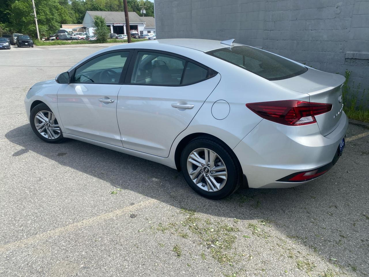 Hyundai Elantra Limited 2020