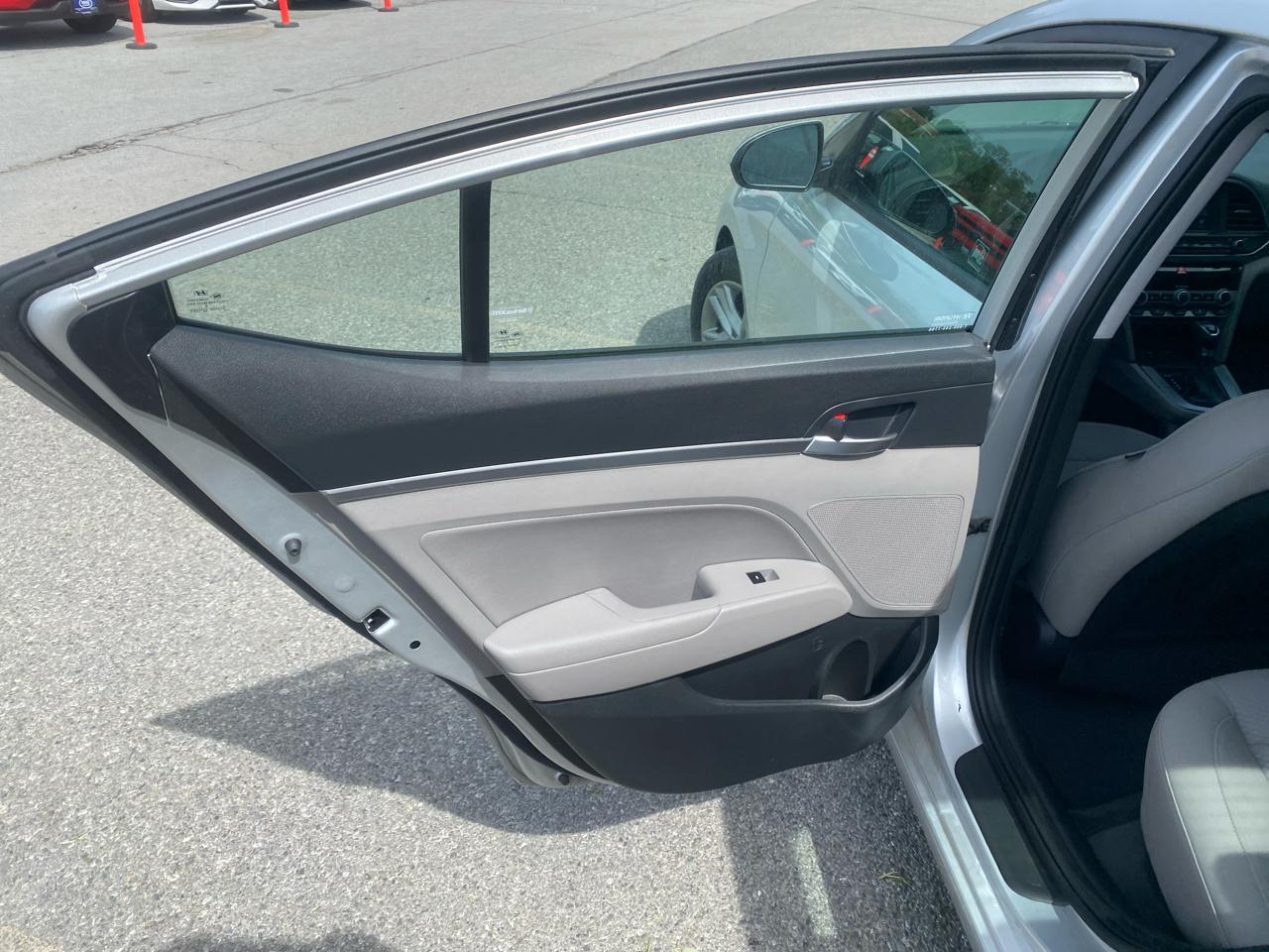 Hyundai Elantra Limited 2020