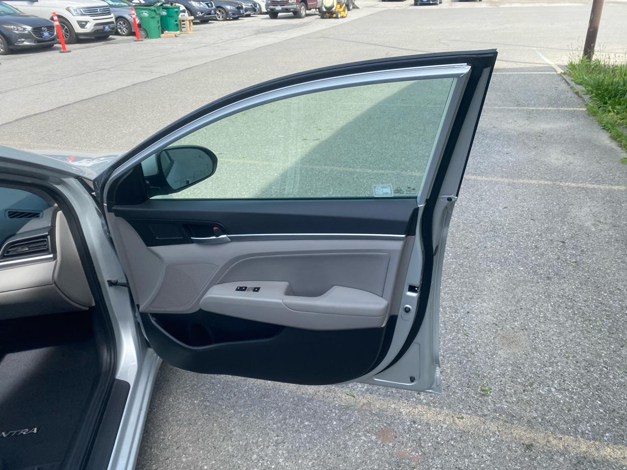 Hyundai Elantra Limited 2020