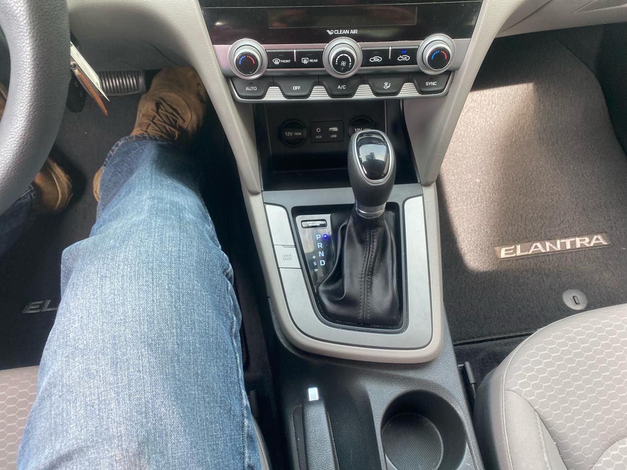 Hyundai Elantra Limited 2020
