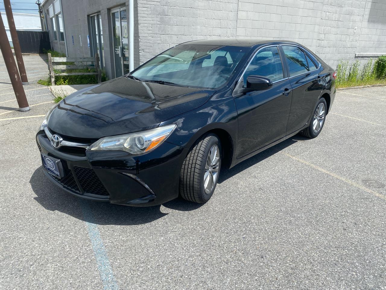 Toyota Camry SE 2017
