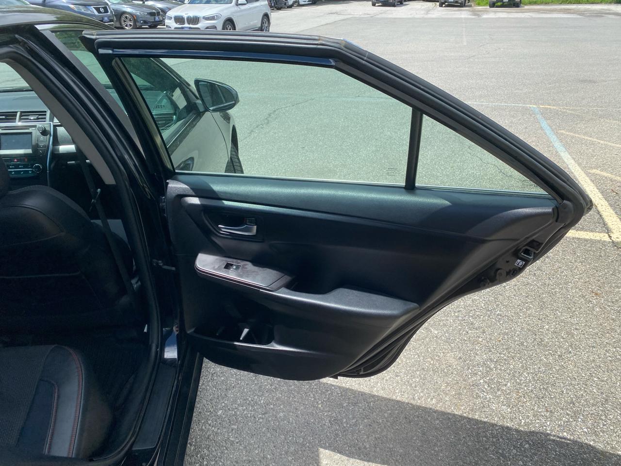 Toyota Camry SE 2017