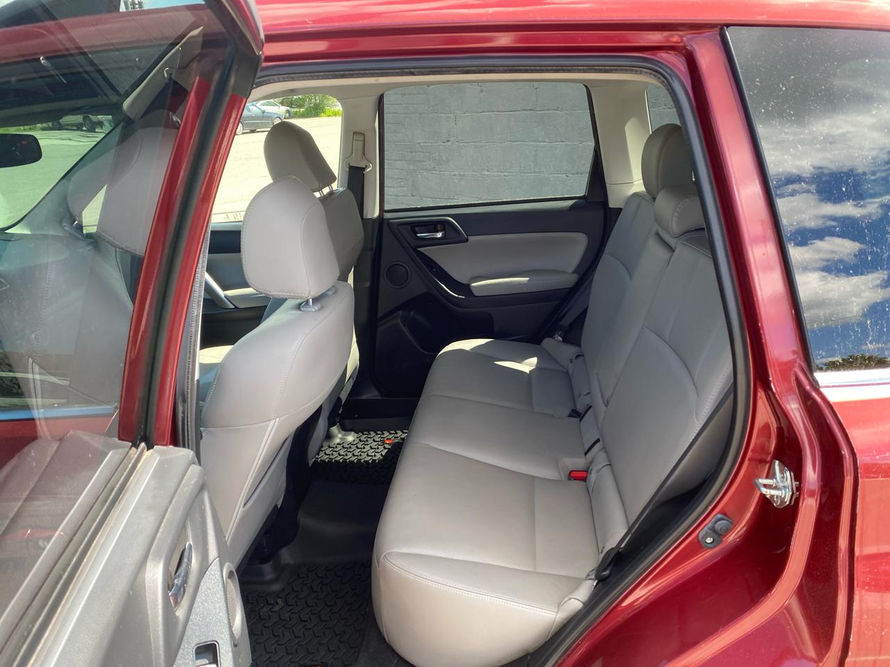 Subaru Forester 2.5i Limited 2016