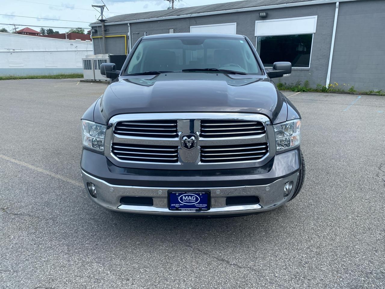 RAM 1500 SLT Crew Cab SWB 4WD 2017