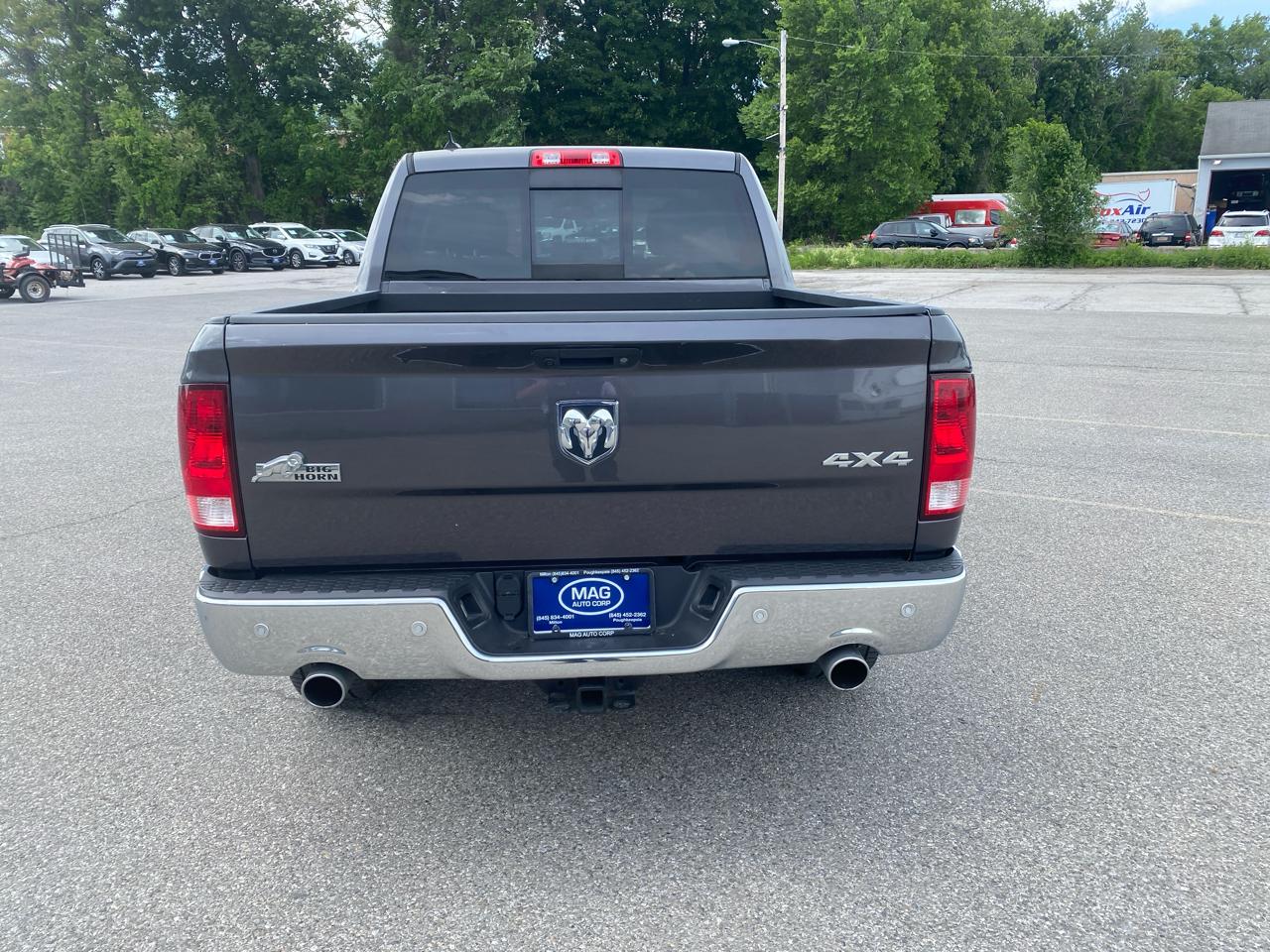 RAM 1500 SLT Crew Cab SWB 4WD 2017