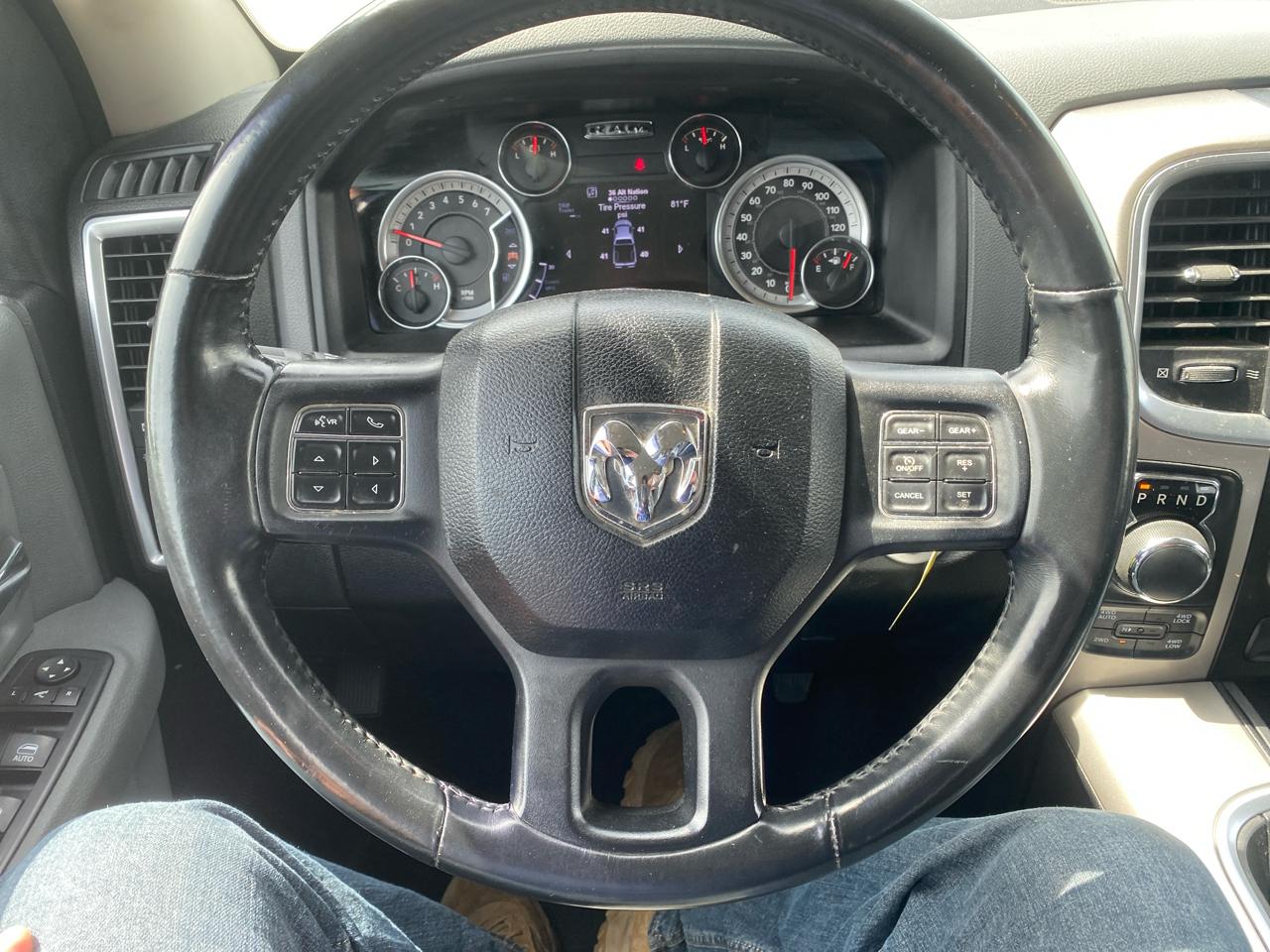 RAM 1500 SLT Crew Cab SWB 4WD 2017