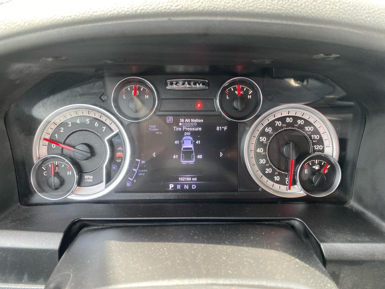 RAM 1500 SLT Crew Cab SWB 4WD 2017