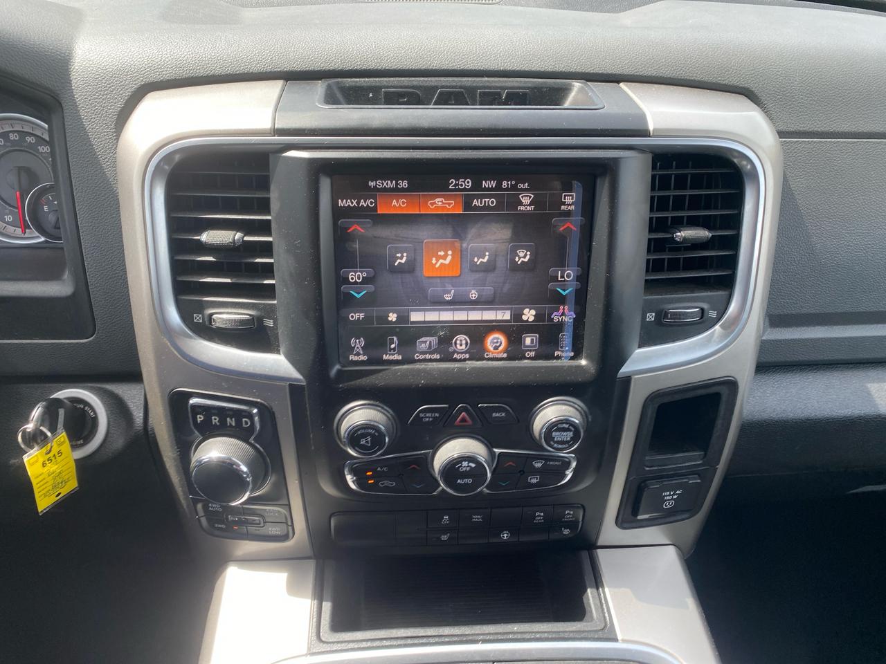 RAM 1500 SLT Crew Cab SWB 4WD 2017