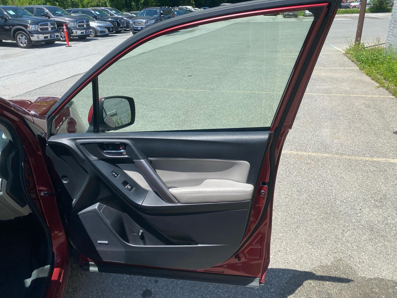 Subaru Forester 2.5i Touring 2018
