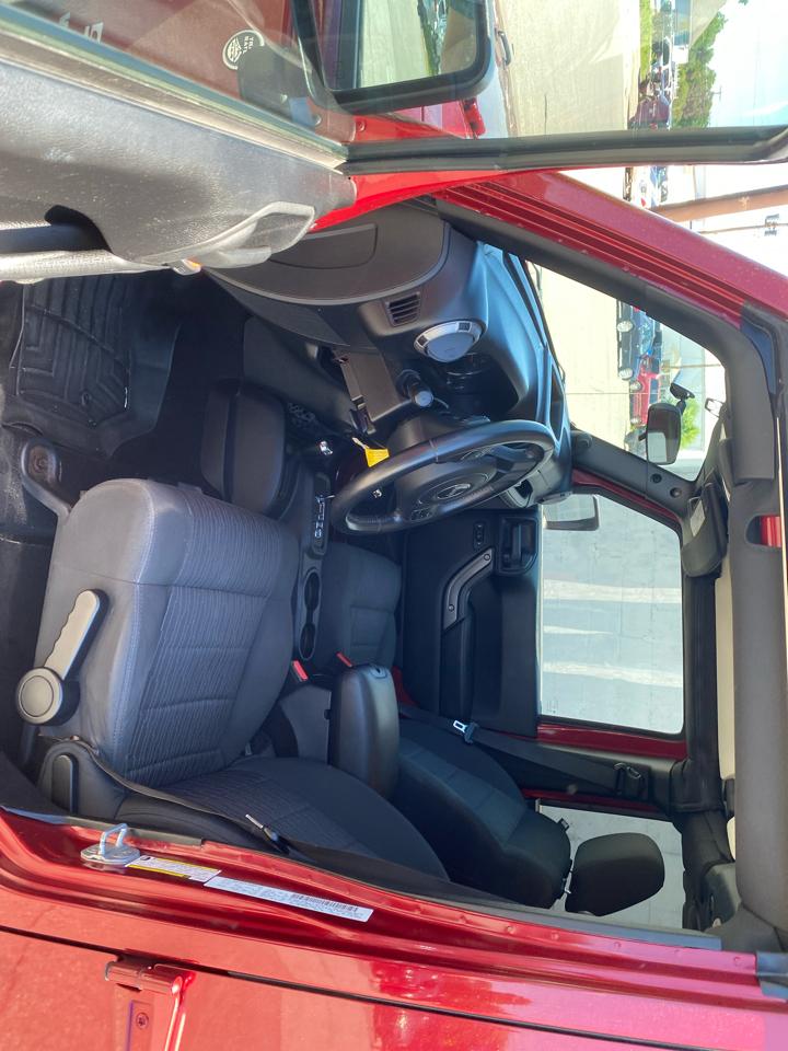 Jeep Wrangler Unlimited Sport 4WD 2012