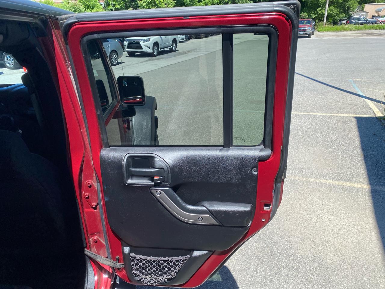 Jeep Wrangler Unlimited Sport 4WD 2012