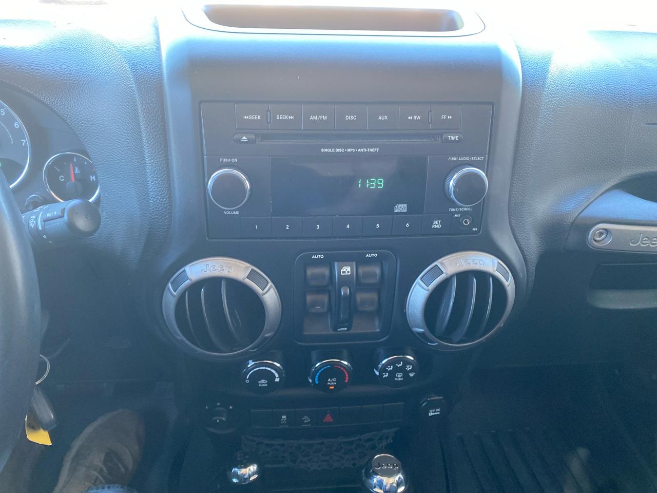 Jeep Wrangler Unlimited Sport 4WD 2012