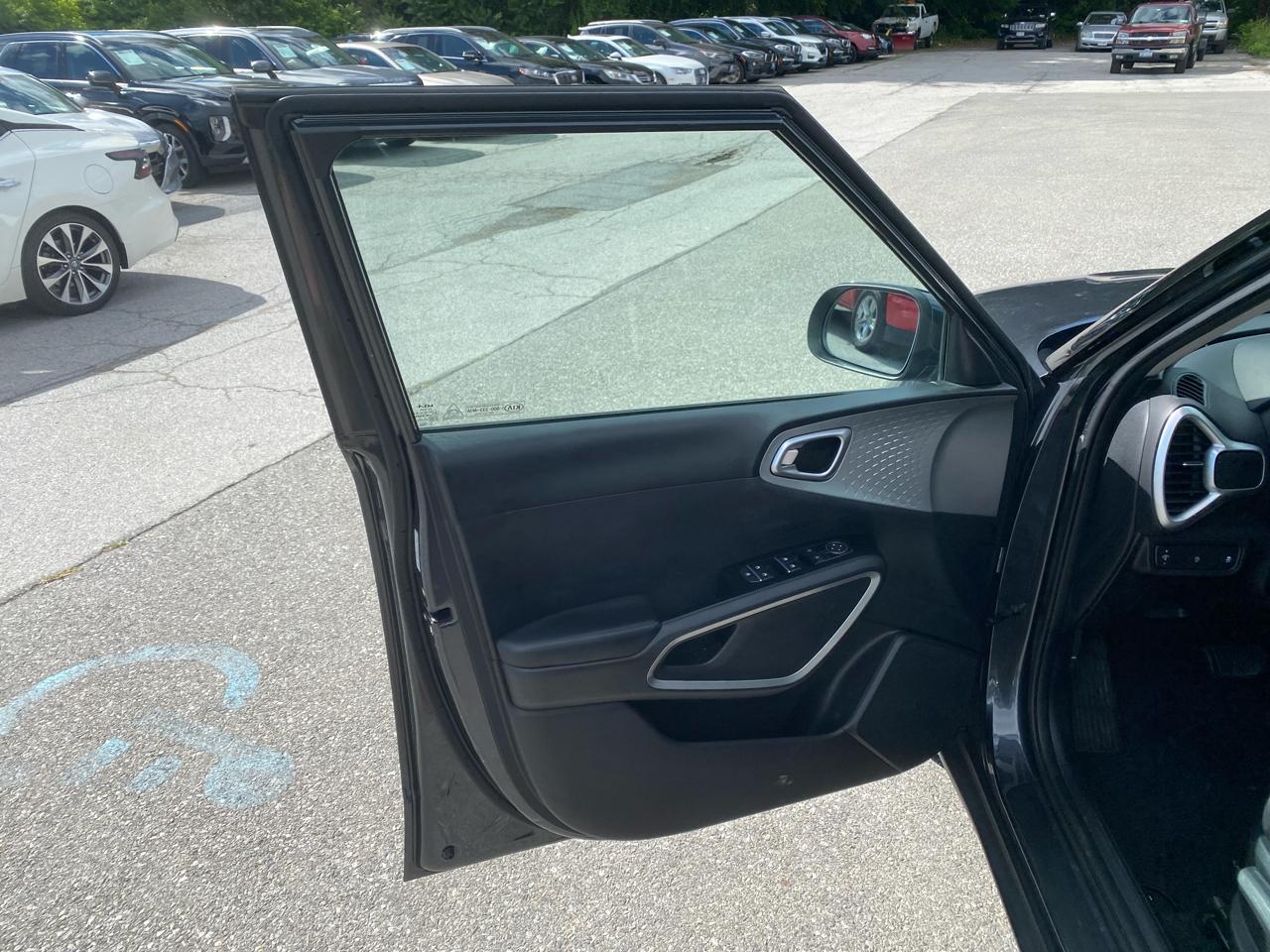 Kia Soul LX CVT 2022