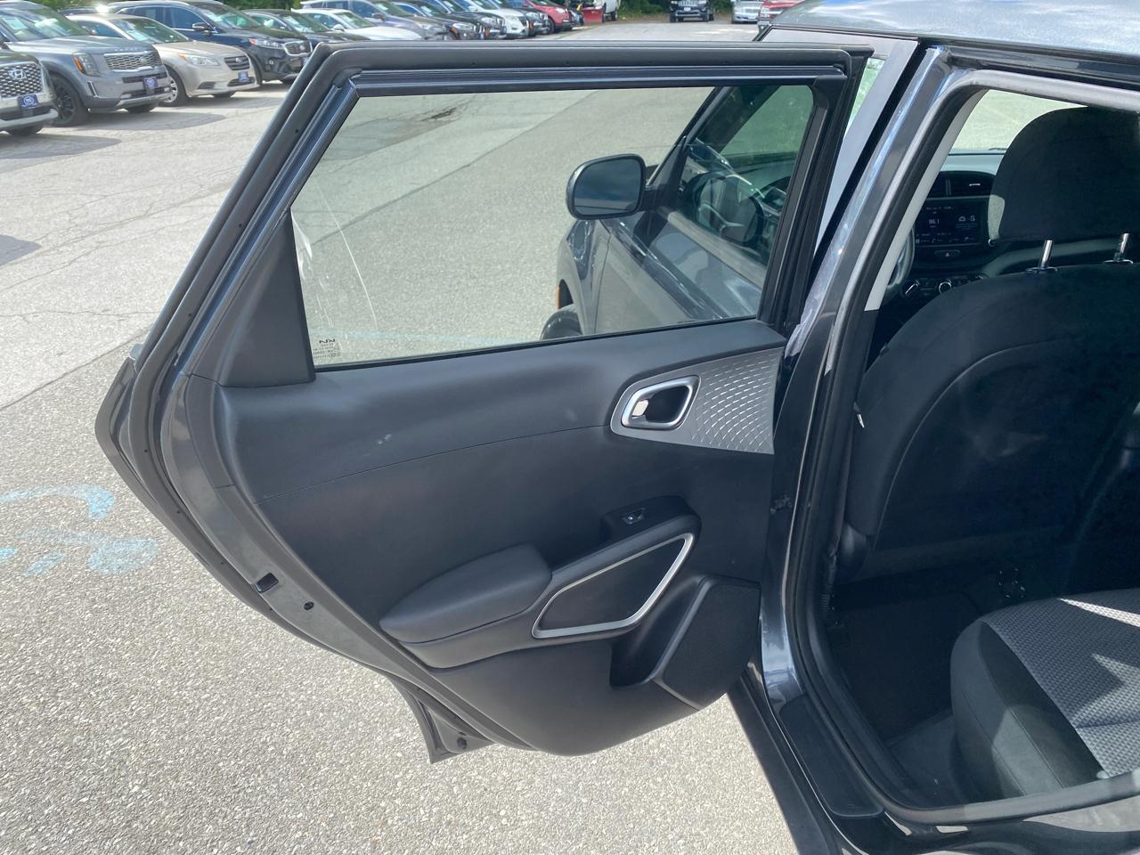 Kia Soul LX CVT 2022