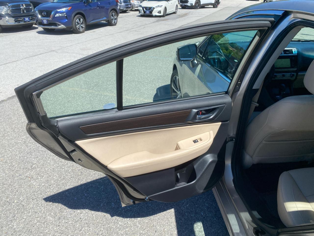 Subaru Legacy 2.5i Limited 2016