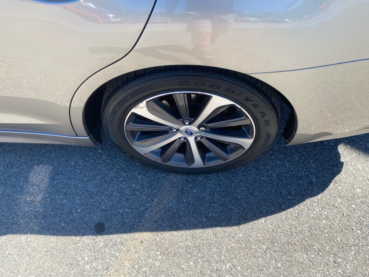 Subaru Legacy 2.5i Limited 2016