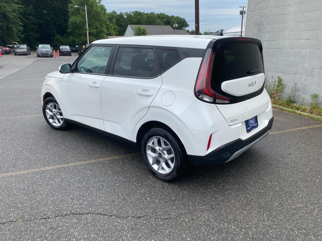 Kia Soul LX CVT 2023