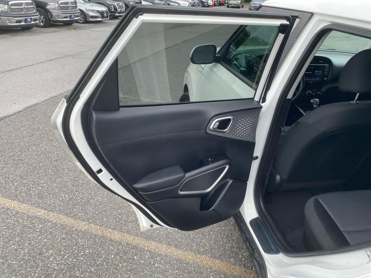 Kia Soul LX CVT 2023