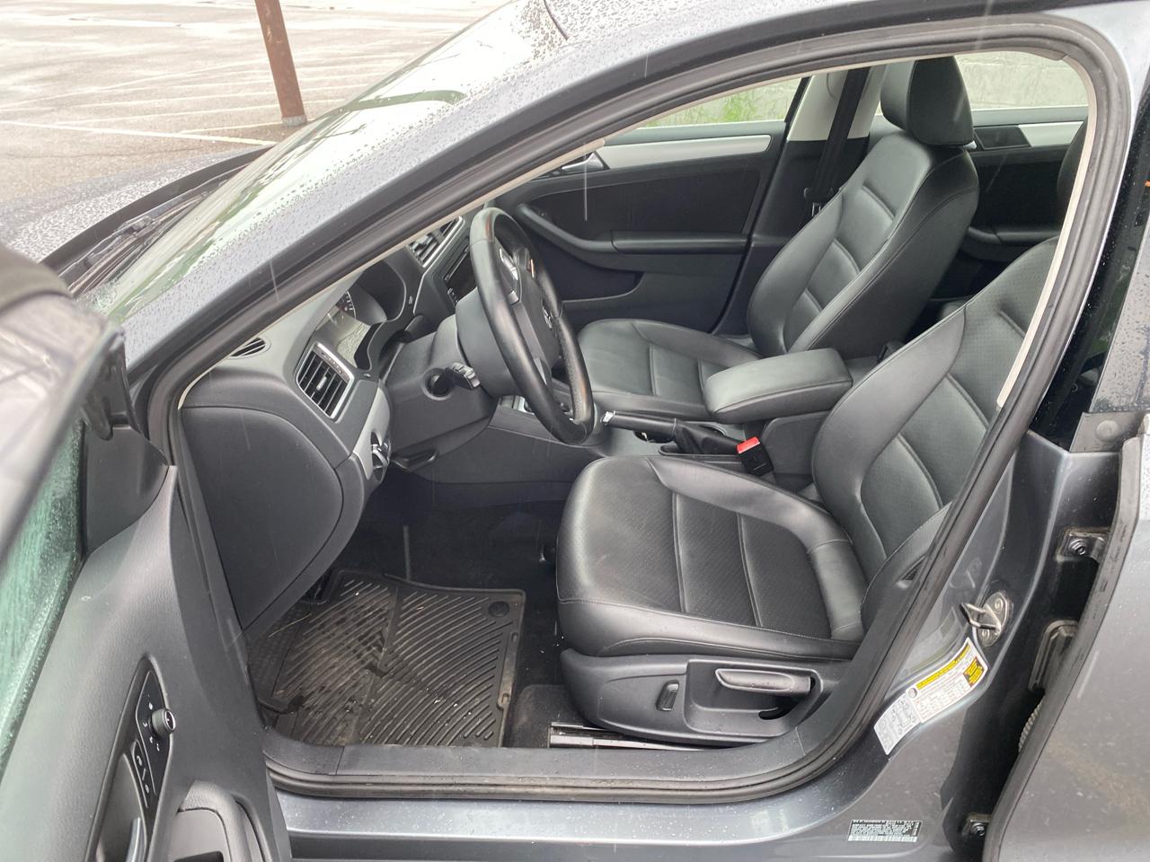 Volkswagen Jetta SE 2014