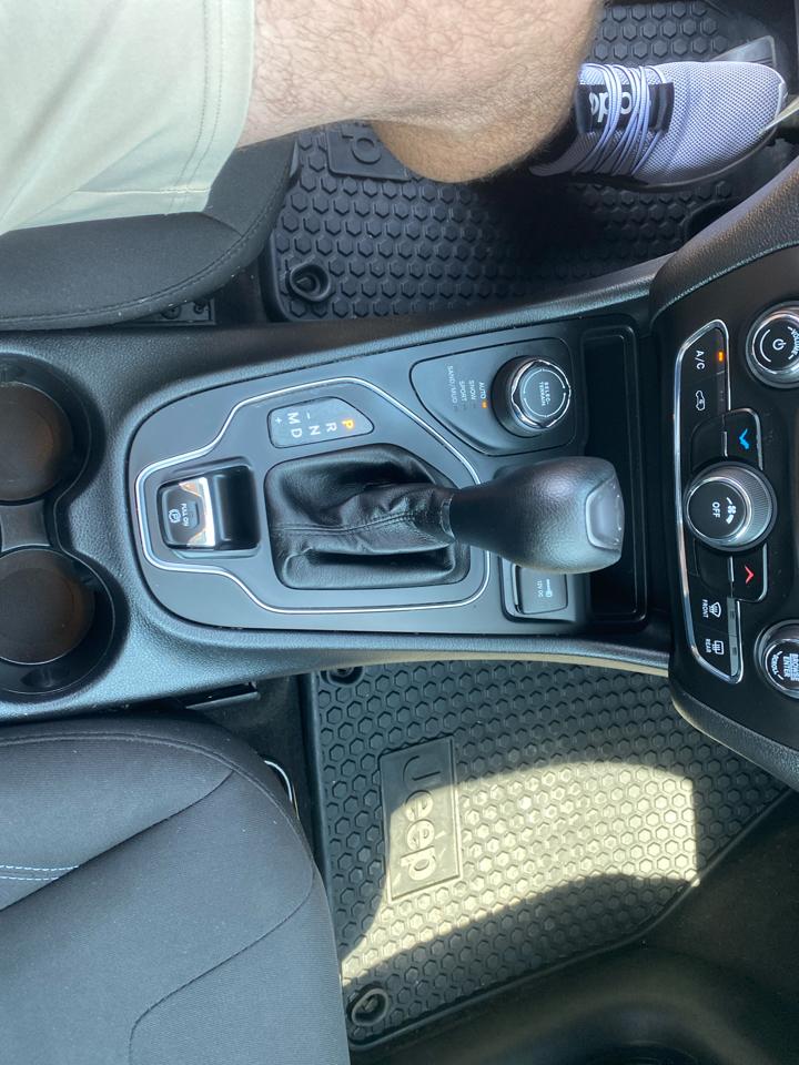 Jeep Cherokee Latitude 4WD 2020