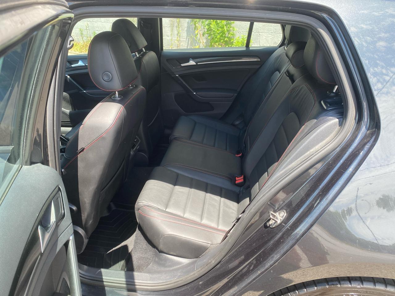 Volkswagen Golf GTI SE 6M 4-Door 2017