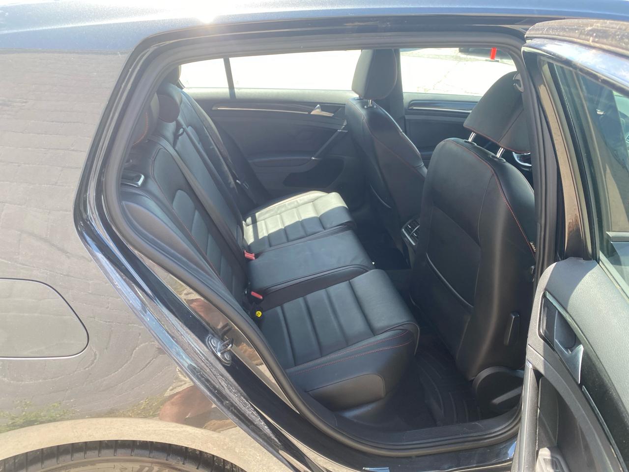 Volkswagen Golf GTI SE 6M 4-Door 2017