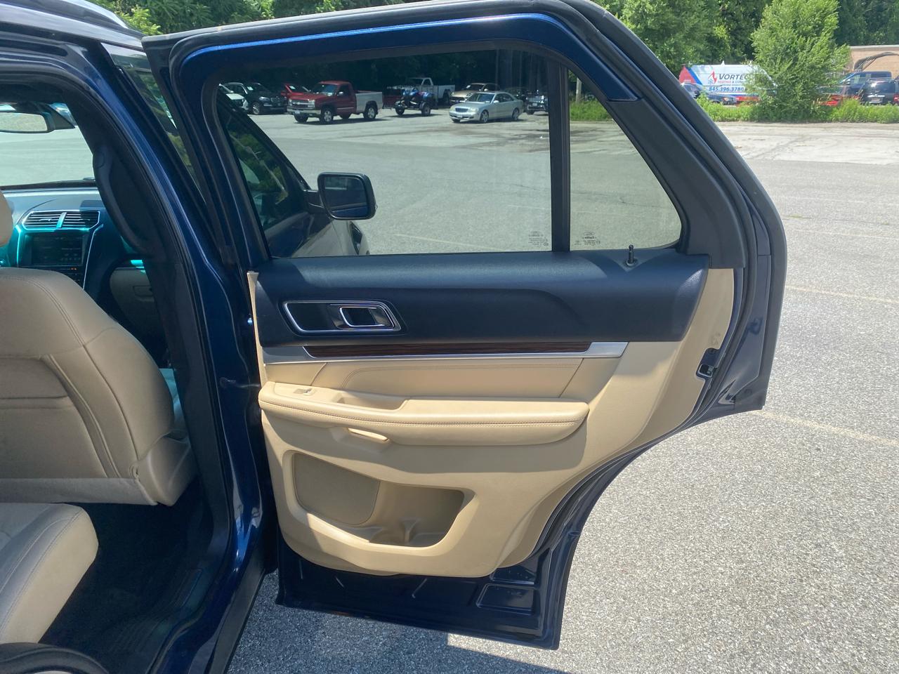 Ford Explorer Limited 4WD 2016