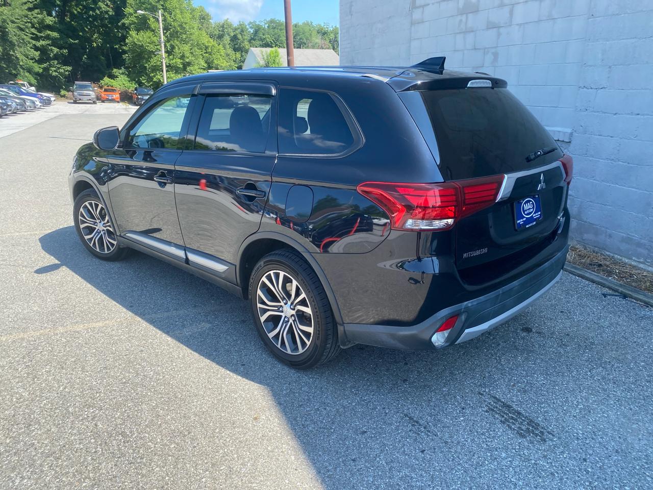 Mitsubishi Outlander SEL AWD 2018