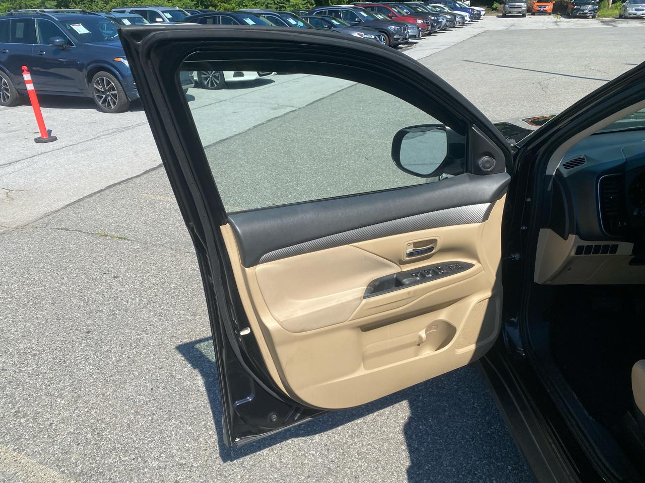 Mitsubishi Outlander SEL AWD 2018