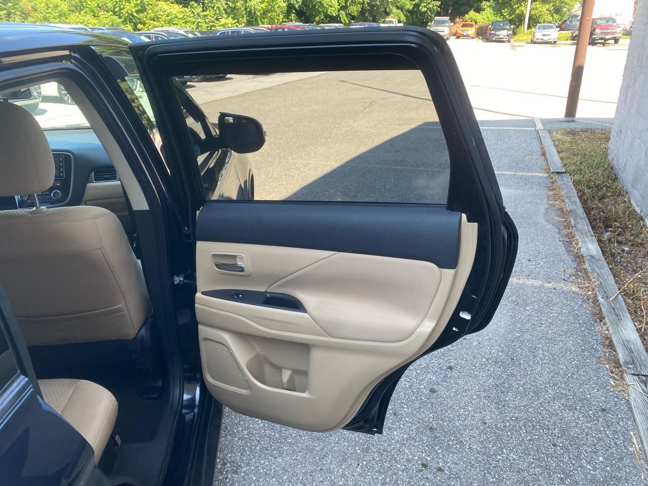 Mitsubishi Outlander SEL AWD 2018