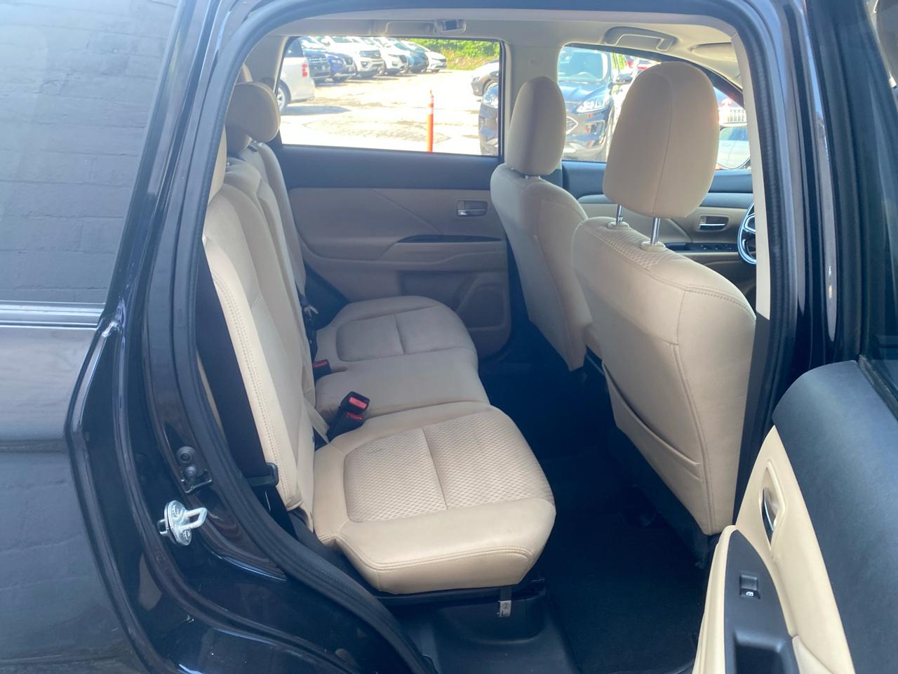 Mitsubishi Outlander SEL AWD 2018
