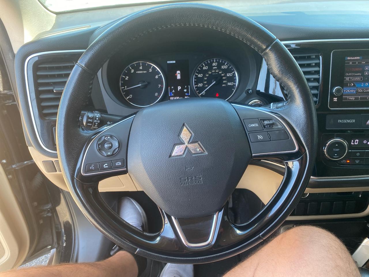 Mitsubishi Outlander SEL AWD 2018