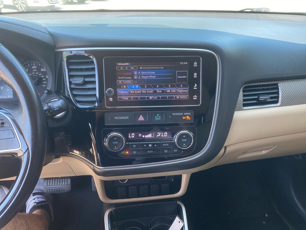 Mitsubishi Outlander SEL AWD 2018
