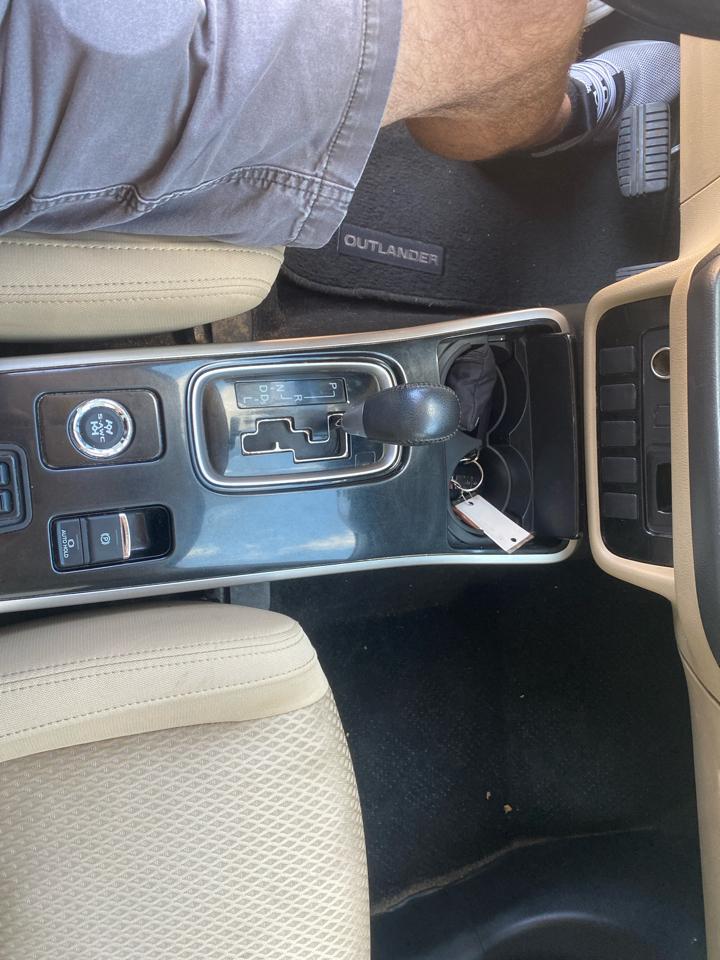 Mitsubishi Outlander SEL AWD 2018