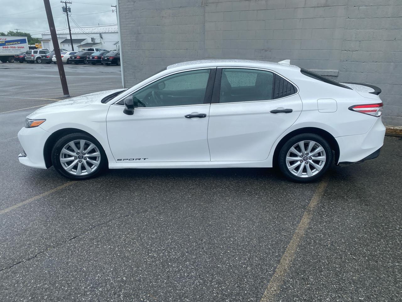 Toyota Camry XLE 2019