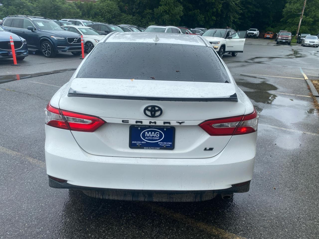 Toyota Camry XLE 2019