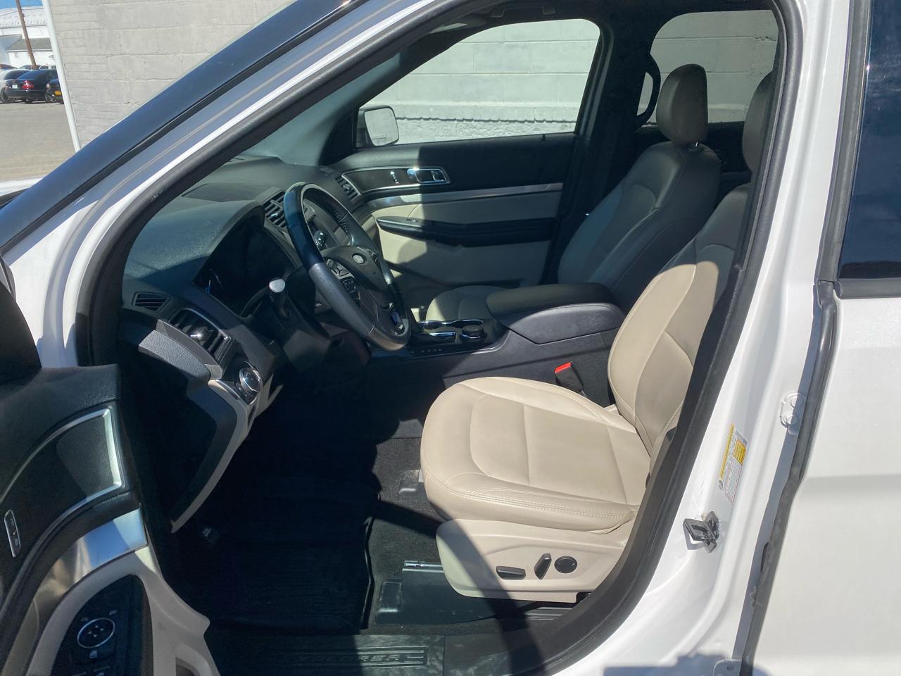 Ford Explorer XLT 4WD 2019