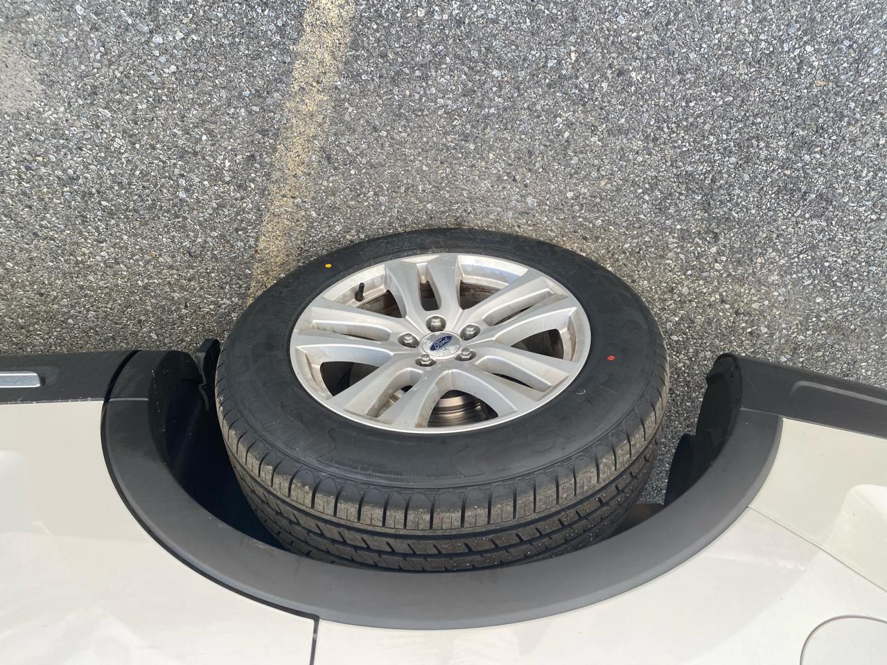 Ford Explorer XLT 4WD 2019