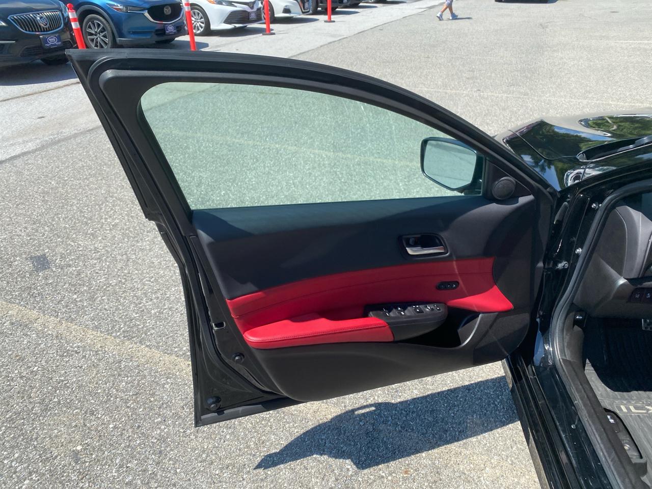 Acura ILX 8-Spd AT w/ Premium & A-SPEC Packages 2022