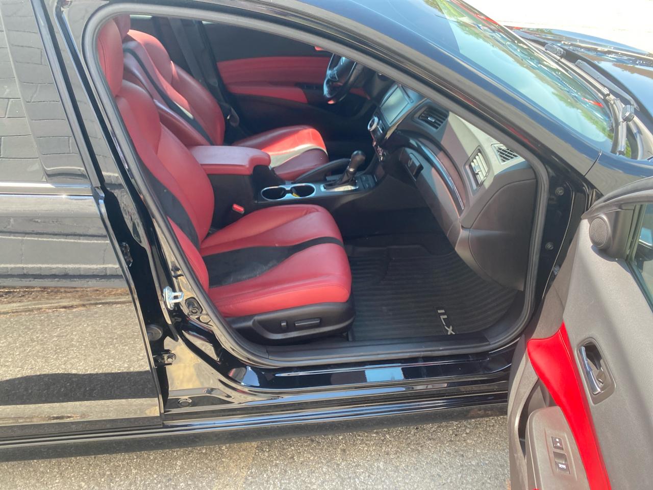Acura ILX 8-Spd AT w/ Premium & A-SPEC Packages 2022