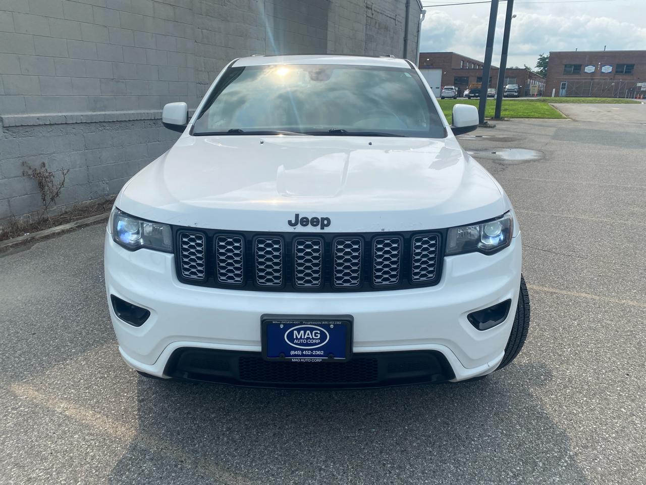 Jeep Grand Cherokee Laredo 4WD 2018