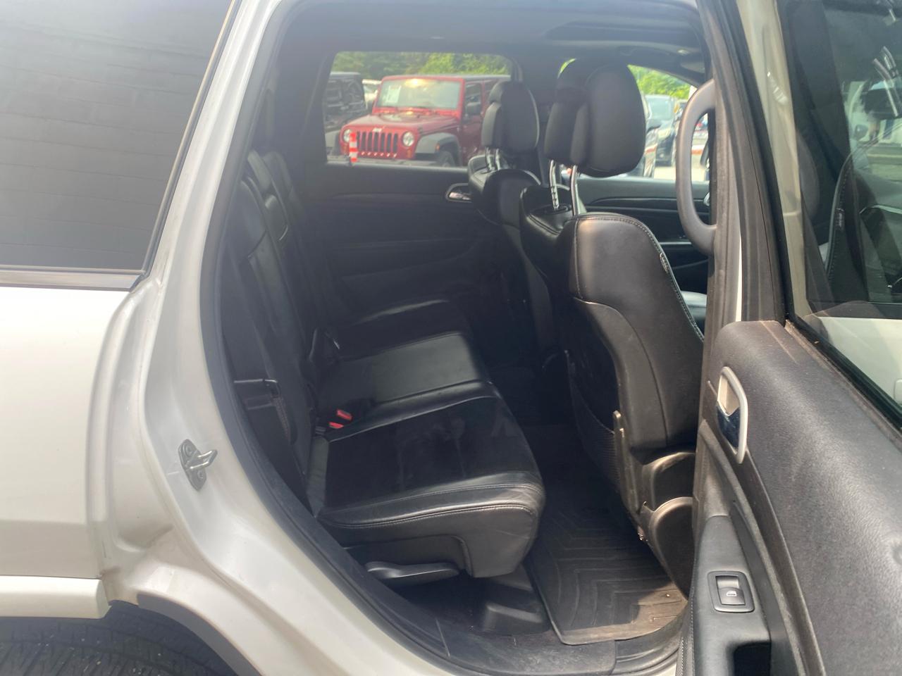 Jeep Grand Cherokee Laredo 4WD 2018
