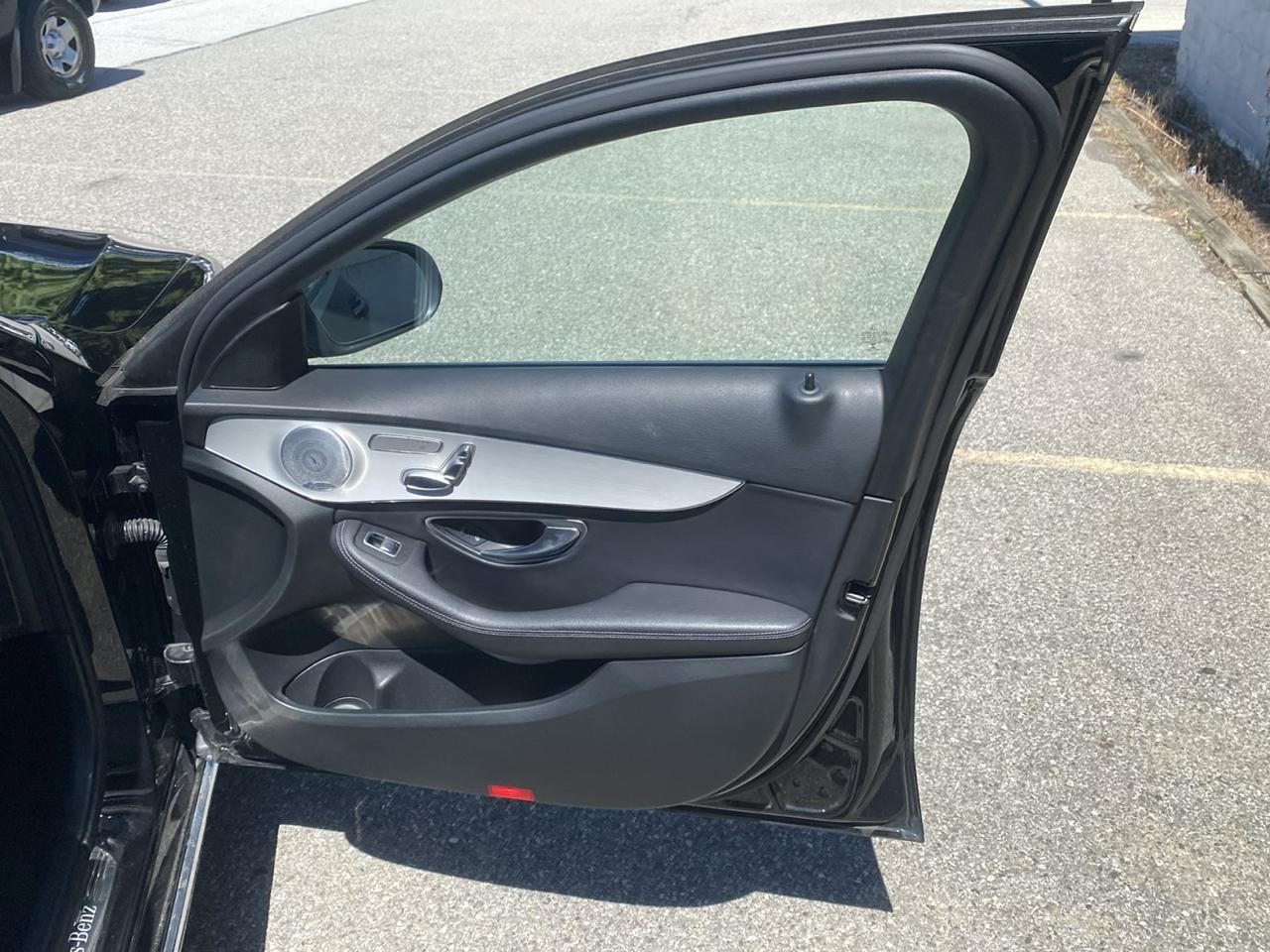 Mercedes-Benz C-Class C300 4MATIC Sedan 2020