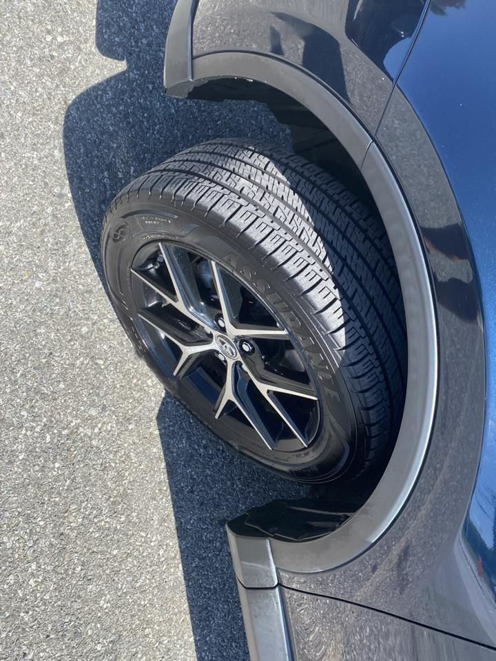 Toyota RAV4 SE 4WD 2017