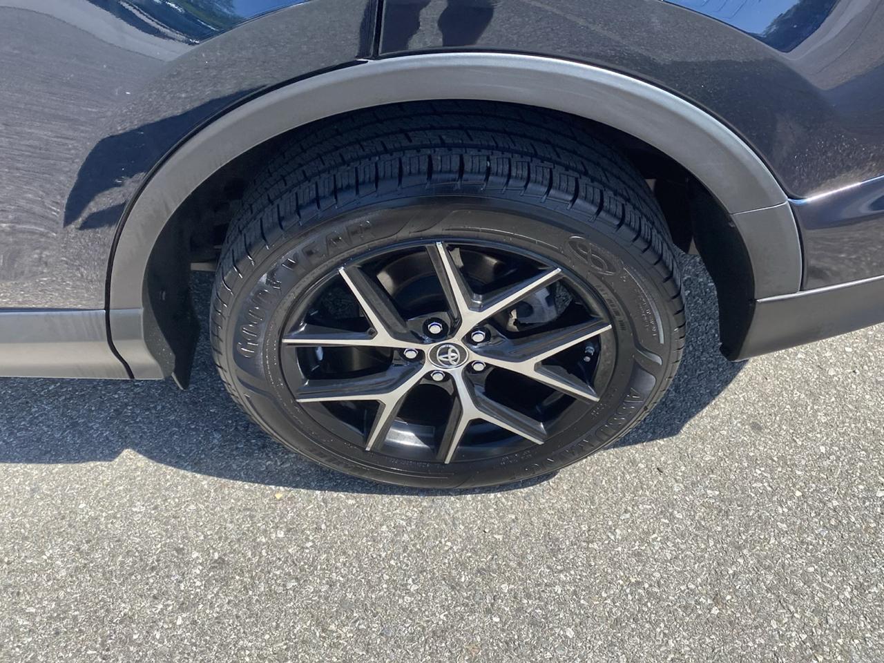 Toyota RAV4 SE 4WD 2017